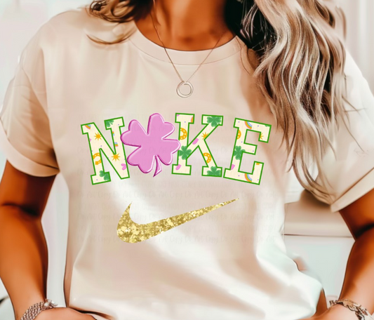 PINK CLOVER TEE (PRE ORDER)